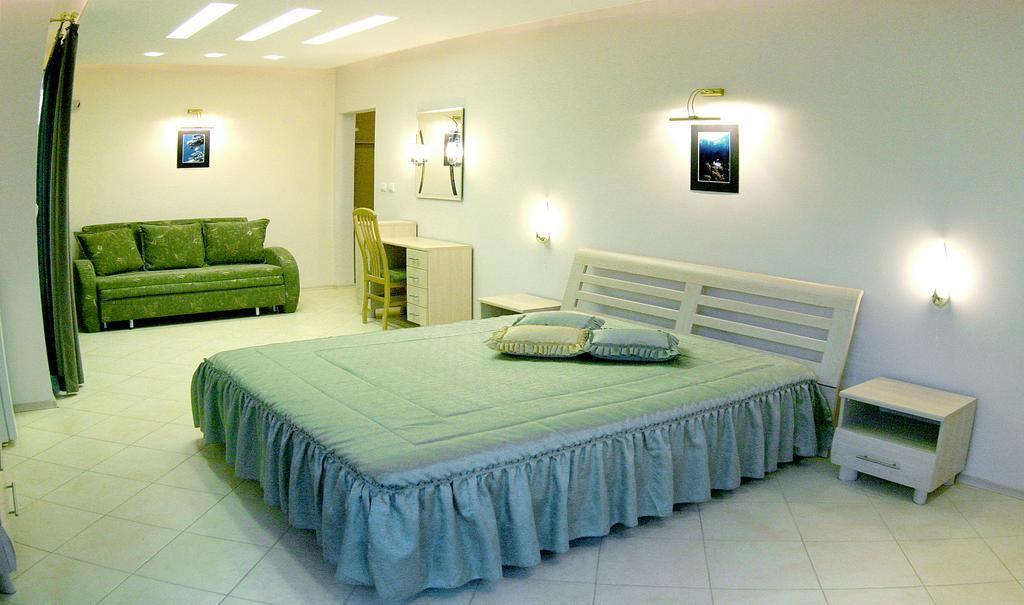 Stela Guest House Tsarevo Habitación foto